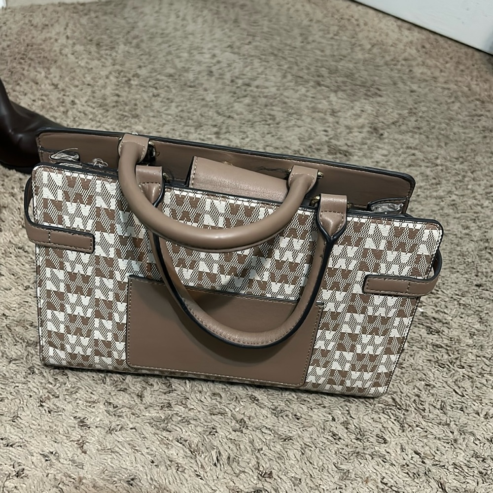 Nine West purse